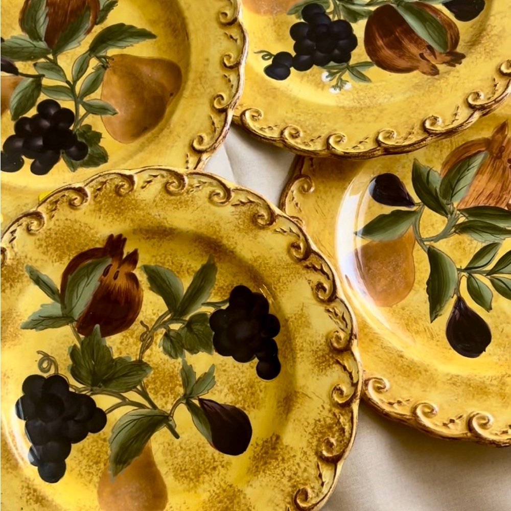 Hand Painted Vintage Dinner Plates (4)